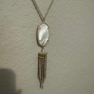 Kendra Scott necklace